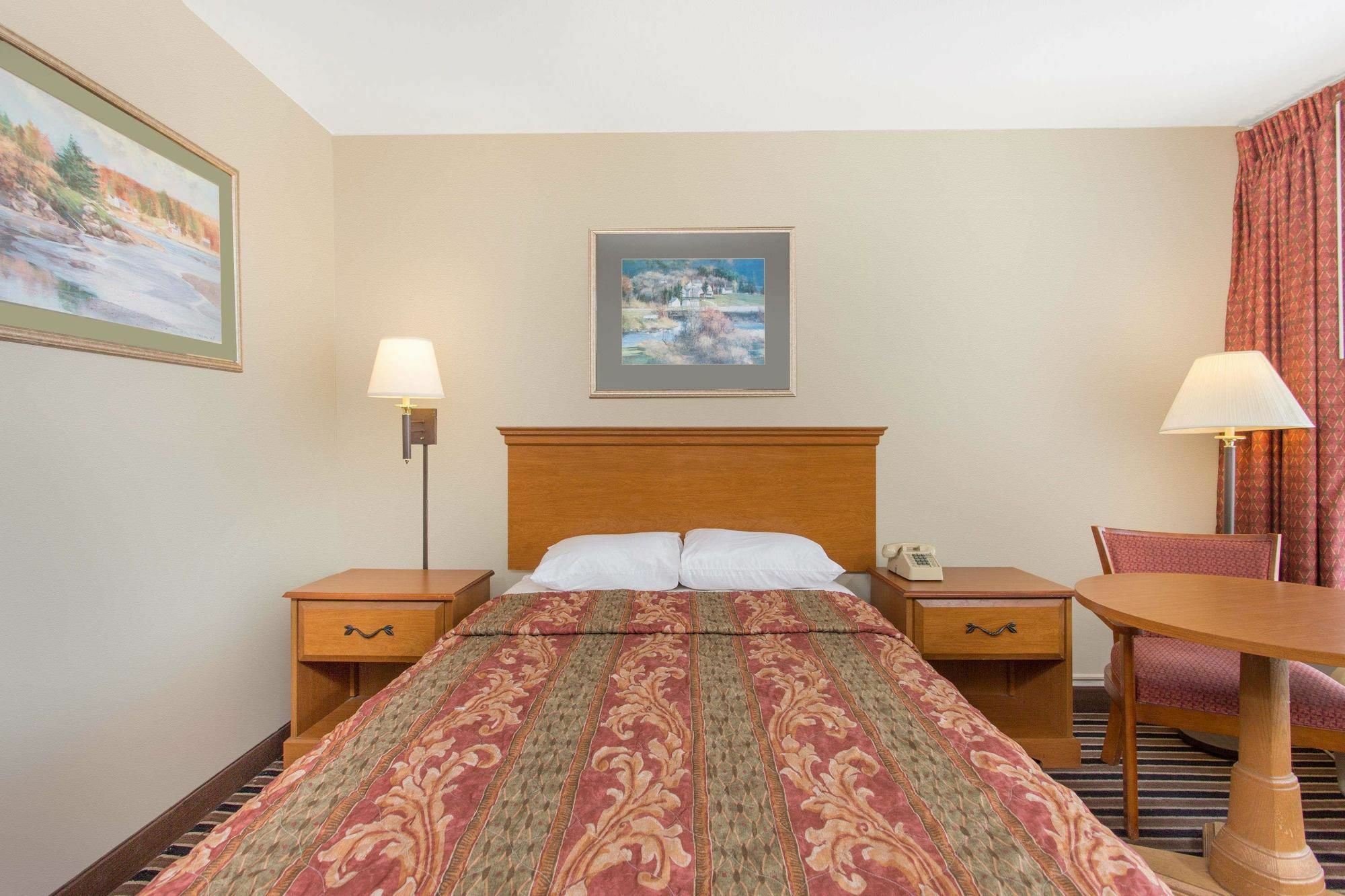 Garden Inn Fredricksburg South Fredericksburg Bagian luar foto